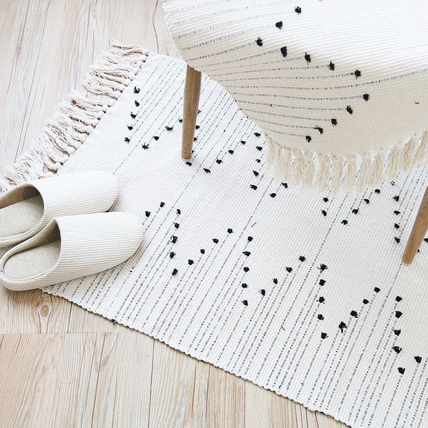 Fringed cotton thread mat